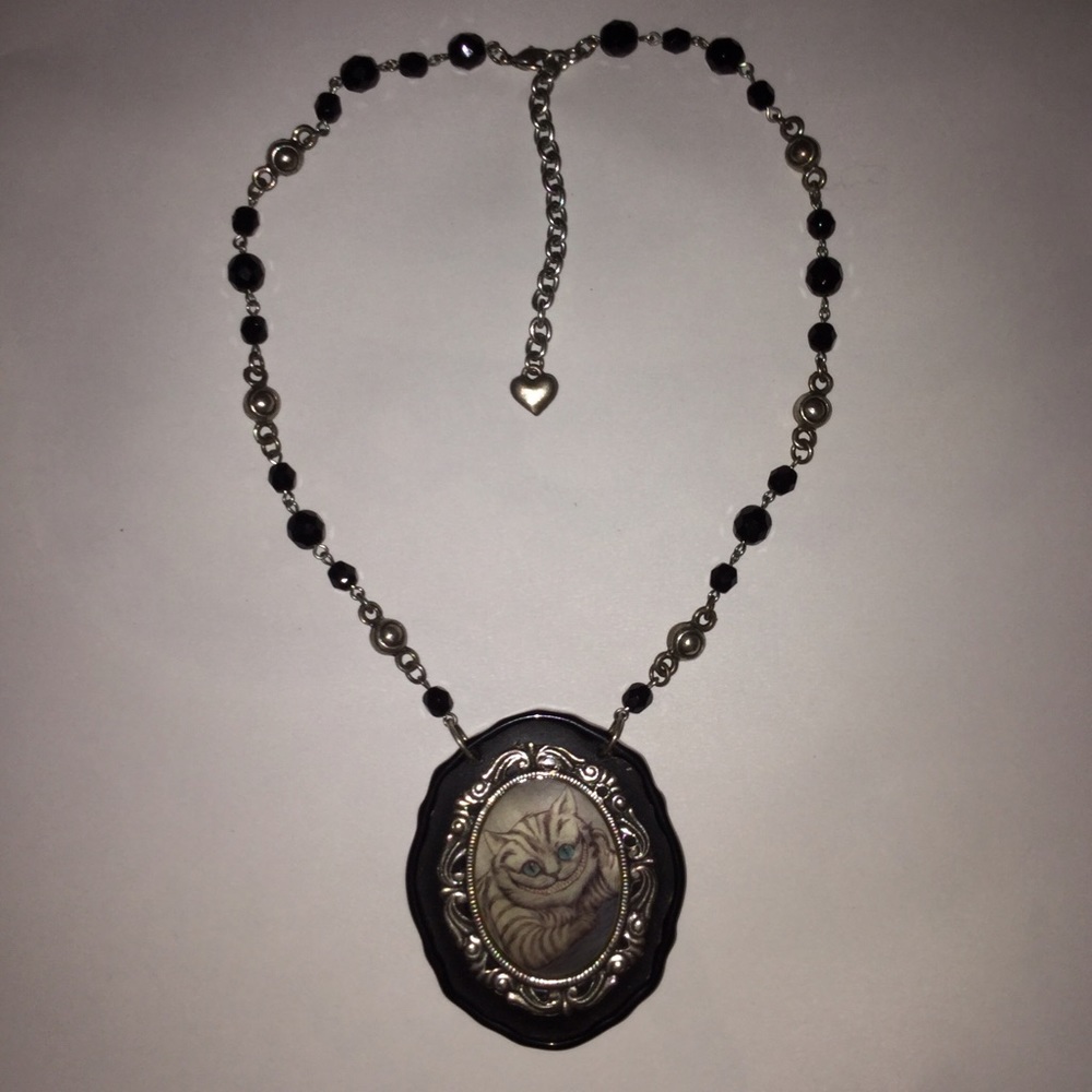 Karyn Cantor Cheshire Cat Necklace (2010)