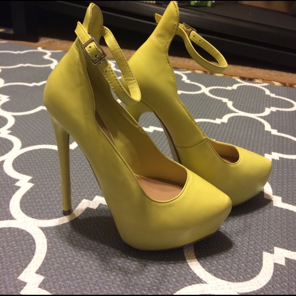 Steve Madden heels