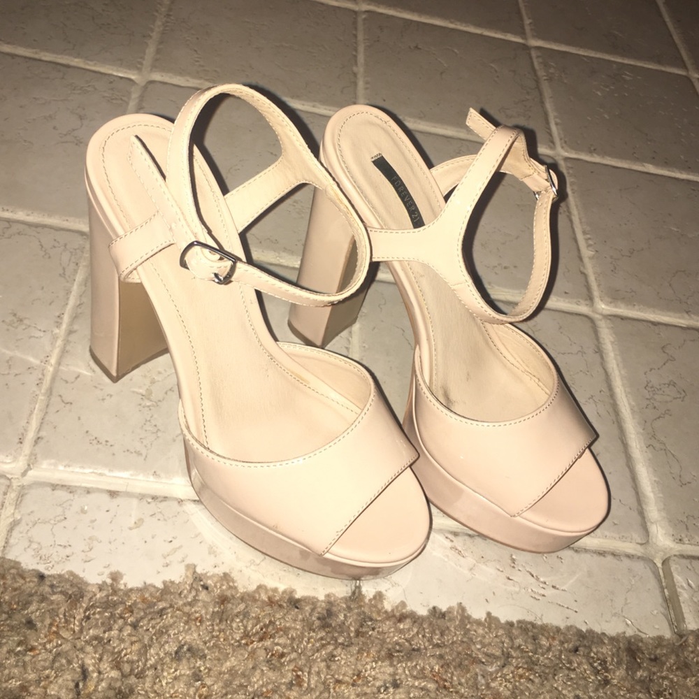 SOLD⚠️‼️Forever 21 Chunky Heels