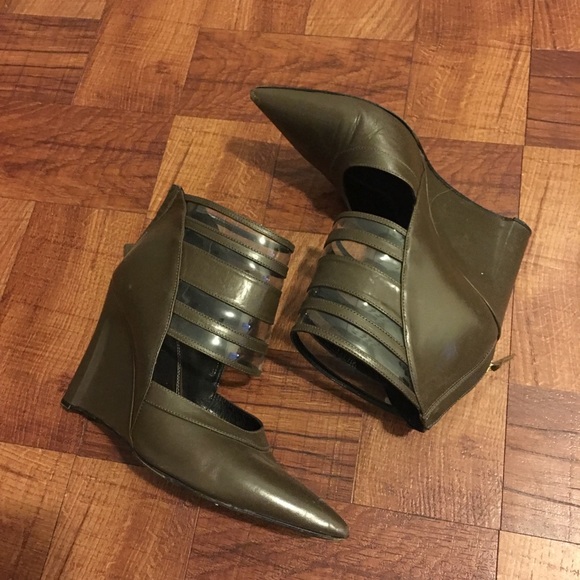 Derek Lam - Picture 2 of 4