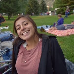 Meet your Posher, Alondra