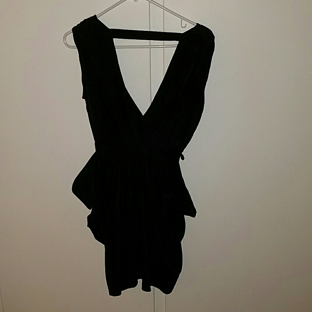 Dress - Picture 2 of 3