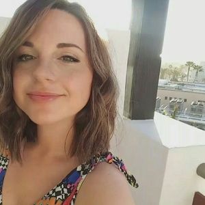 Meet your Posher, Leah