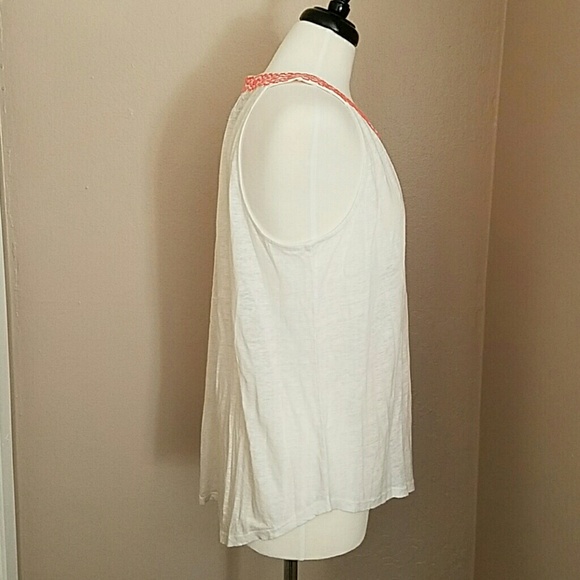 🌺NEW🌺I.N.C.~ EMBROIDERED TOP - Picture 2 of 8