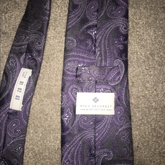 Paisley tie Ryan Seacrest Distinction - Picture 2 of 2