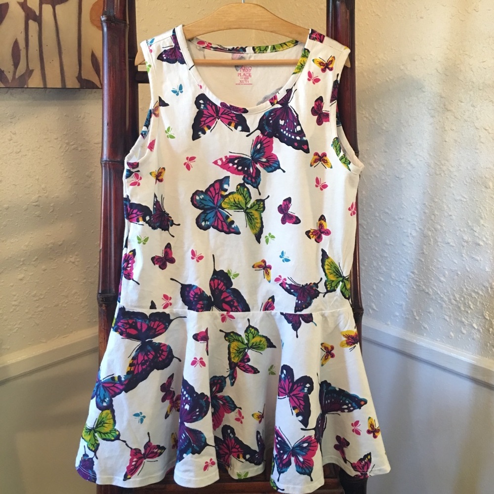 **NEW** BUTTERFLY 🦋 TOP✨