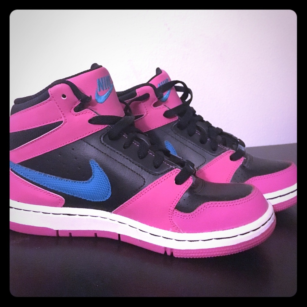 Nike prestige high tops ! Hot pink with blue !