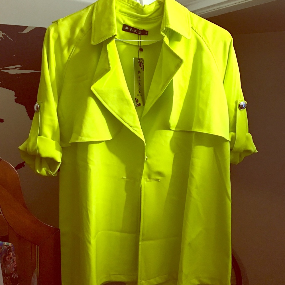 Green jacket with silver button - Picture 4 of 4