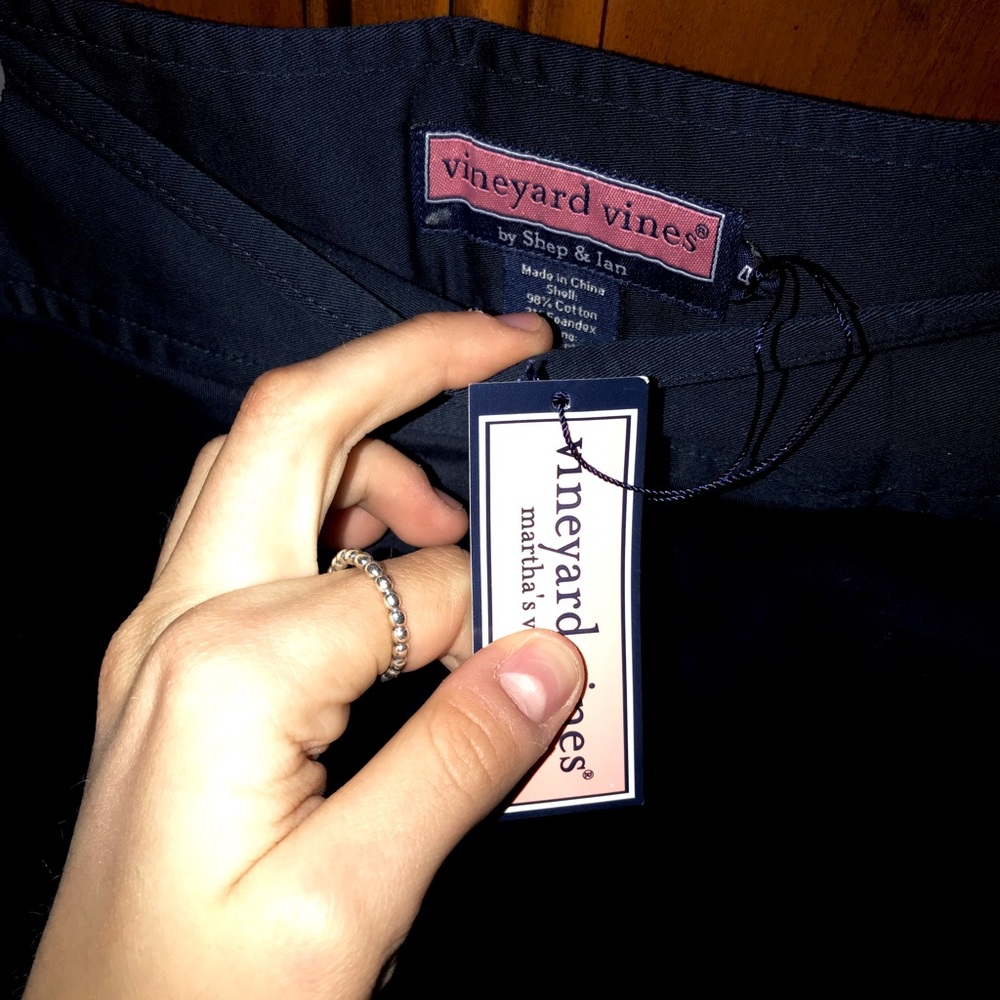 NWT VINEYARD VINES NAVY SKIRT SZ 4