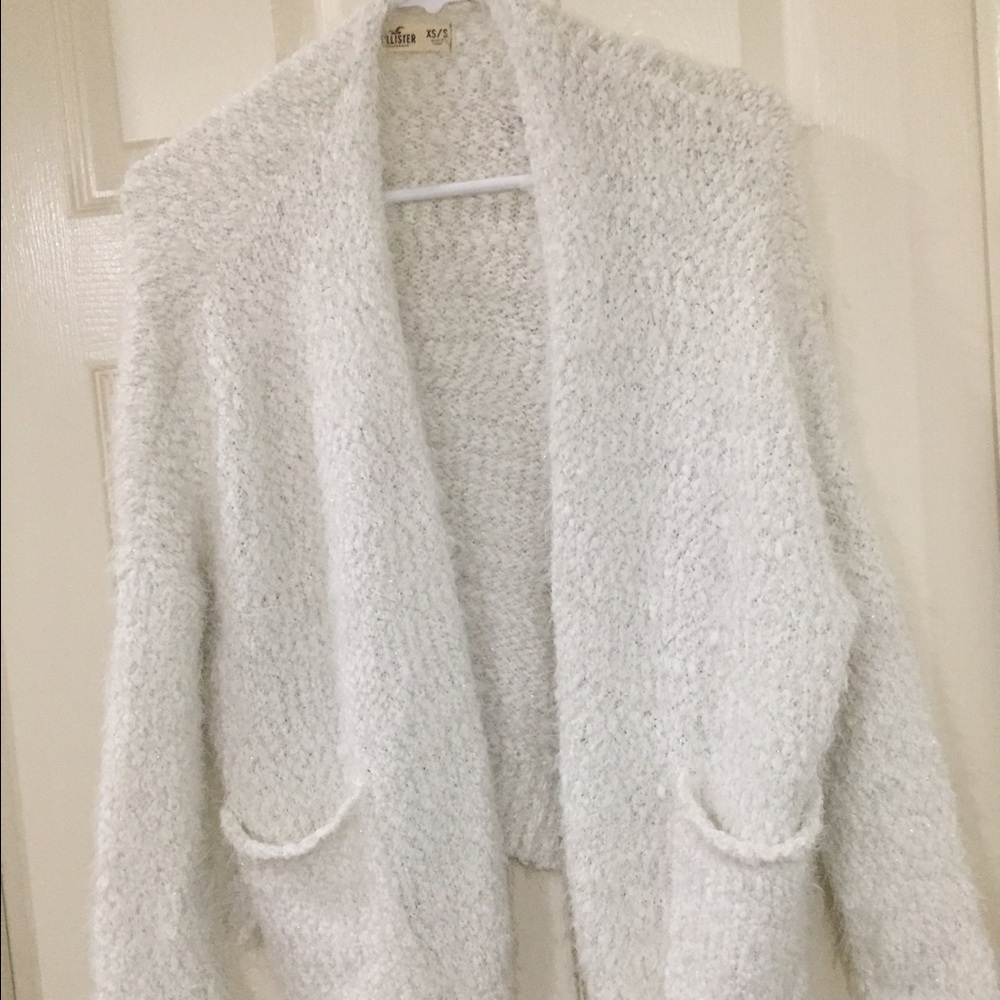 🛑sold 🛑White Hollister cardigan