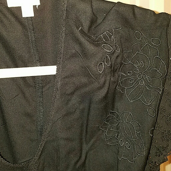 Dress - Picture 3 of 3