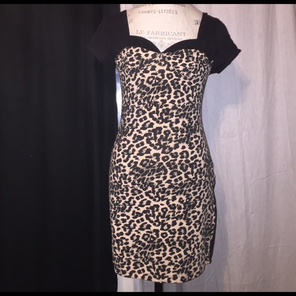 Body-con animal print dress