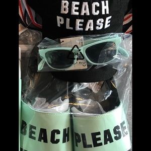 @hmac914 Bundle BNWT Slides & Hat ONLY