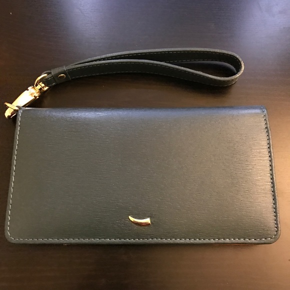 Handbags - NWT TUSK Genuine Leather Wallet