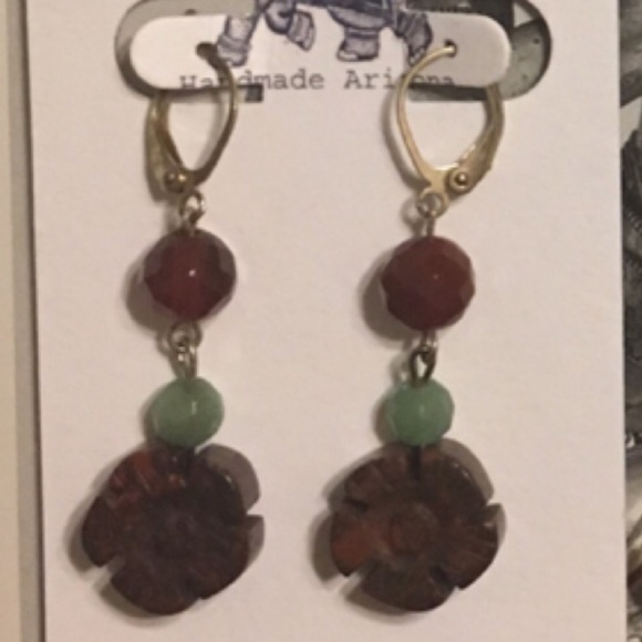 Nirvana Earrings - Picture 3 of 4