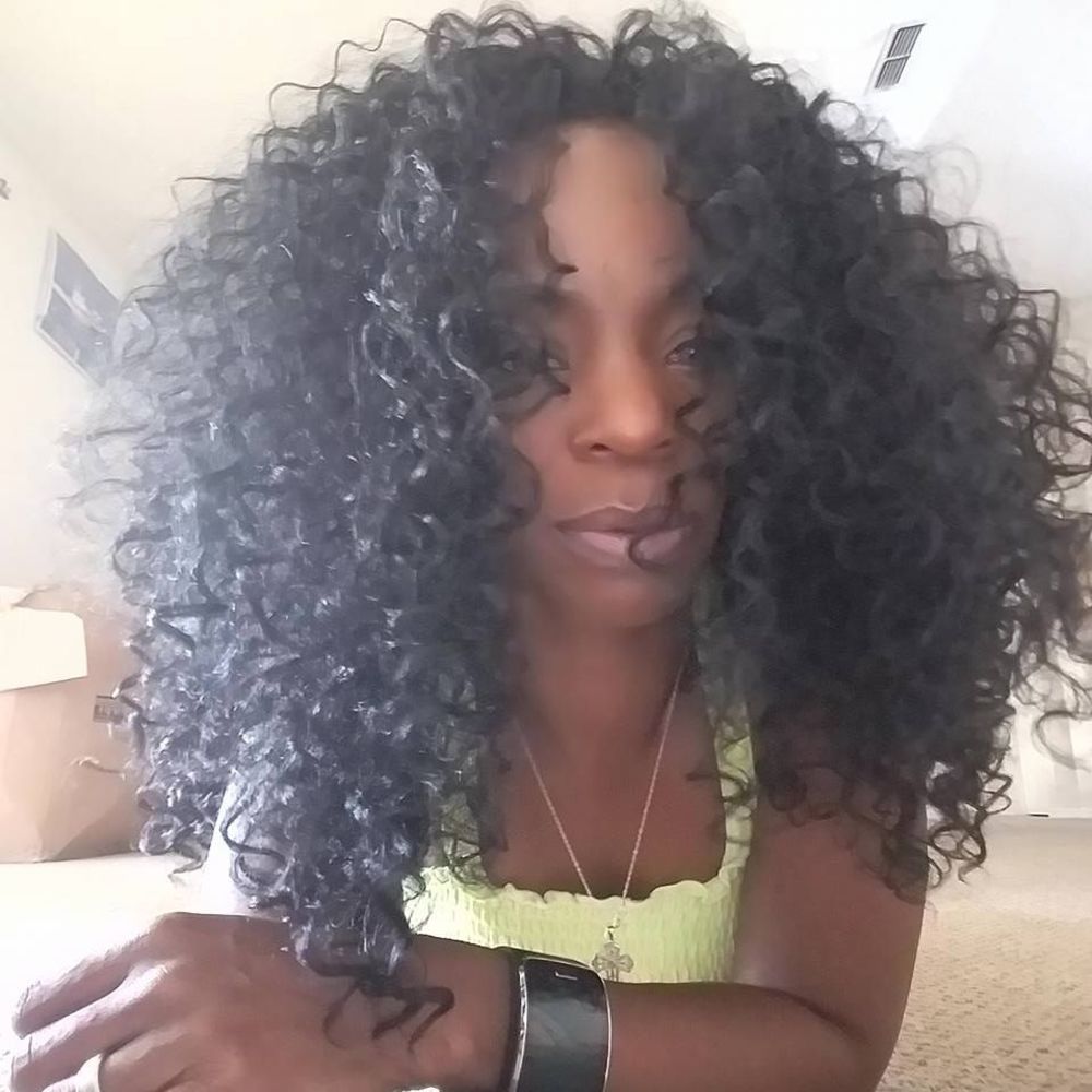 Meet your Posher, Lisa