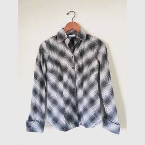 NY&Co. Plaid Button-Up