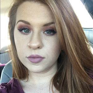 Meet your Posher, Kendra