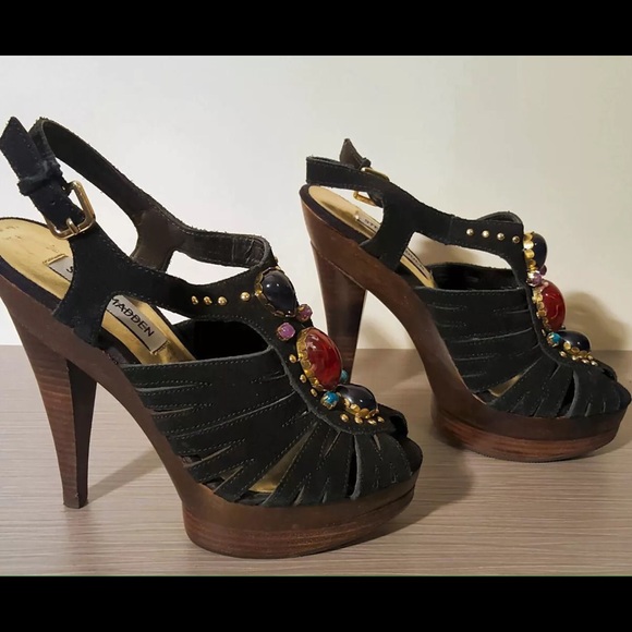 🛍 Steve Madden Jeweled Black suede