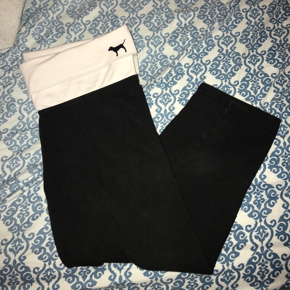 VS PINK Cropped leggings