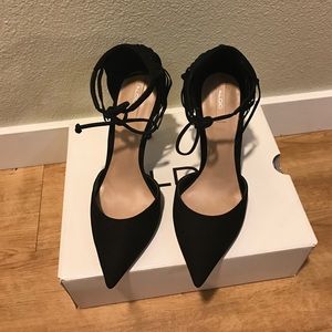 Aldo fringe pointed toe heel