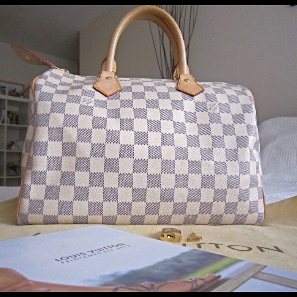 Louis Vuitton speedy bag