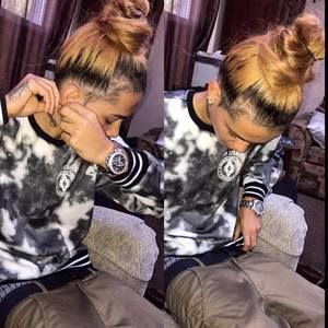 Meet your Posher, Johnny