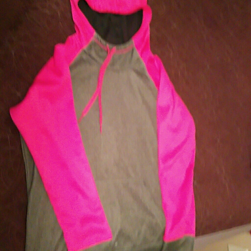 Nwt sweatshirt