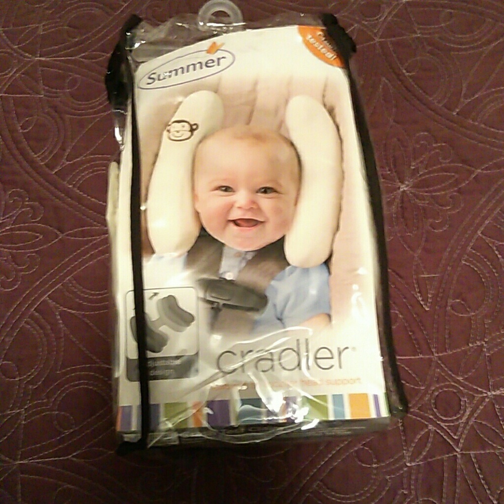 Newborn head support