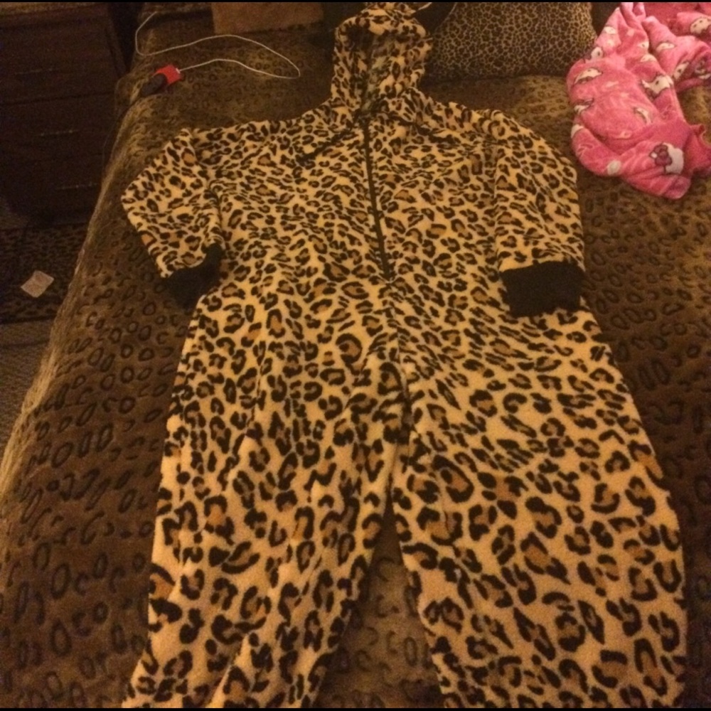 Cute leopard print onesie zip up