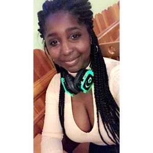 Meet your Posher, Jasmine