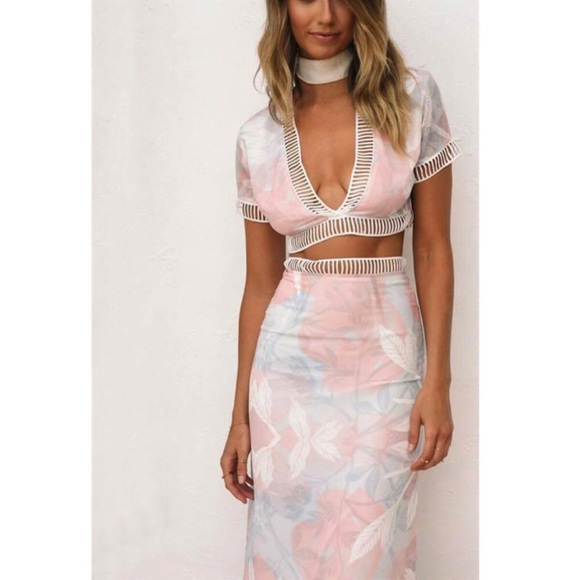 New pink floral two-piece set - Picture 2 of 7