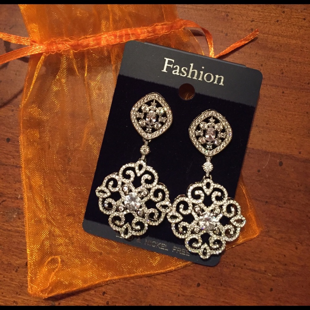 Bridal earrings