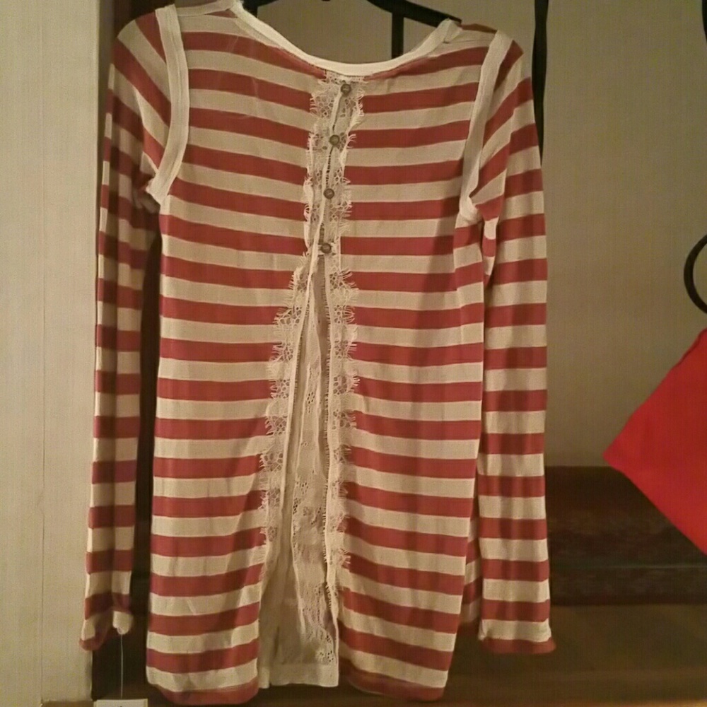 Rewind lace split backtee - Picture 4 of 6