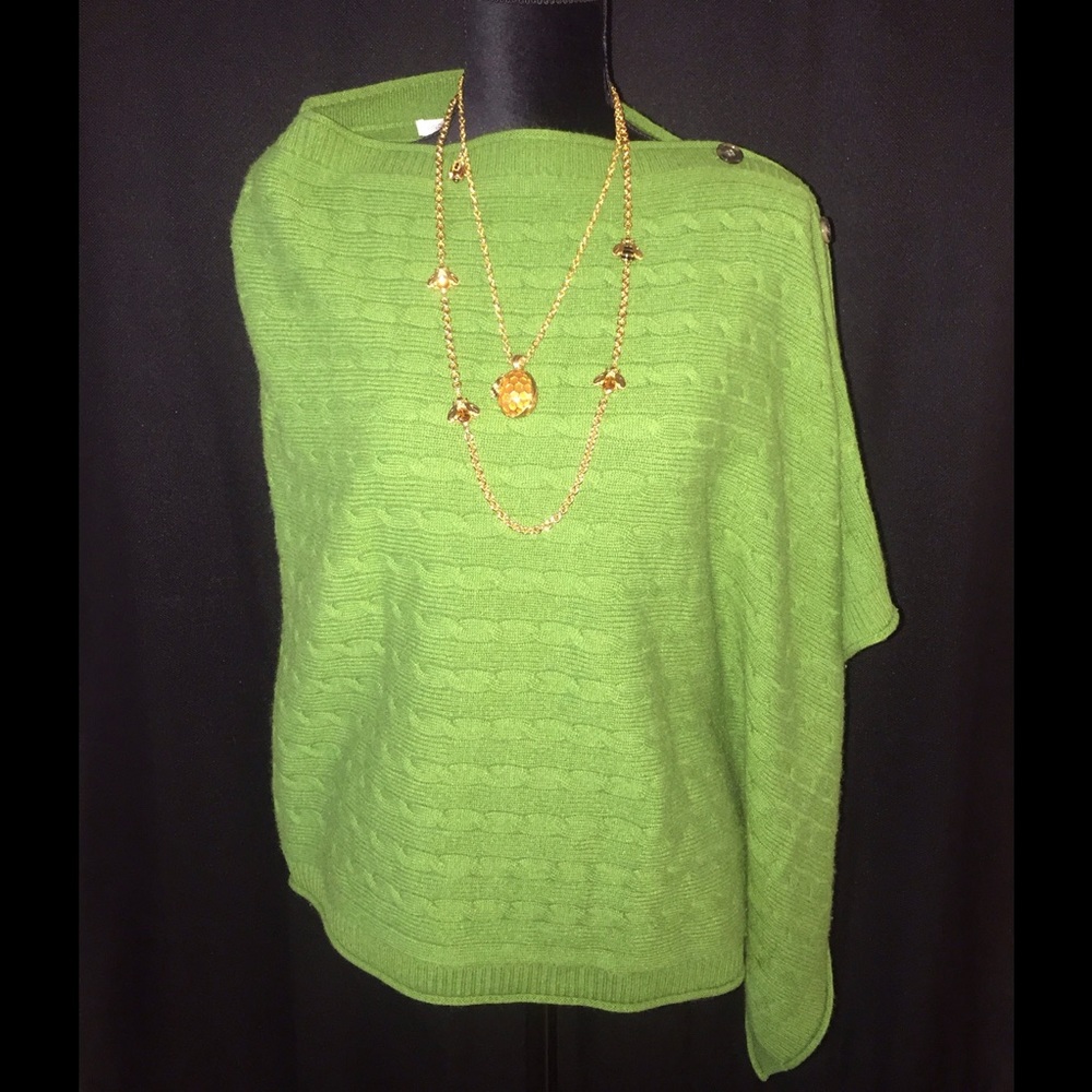 VINCE. Cashmere Green Cable Knit Poncho/ One Size