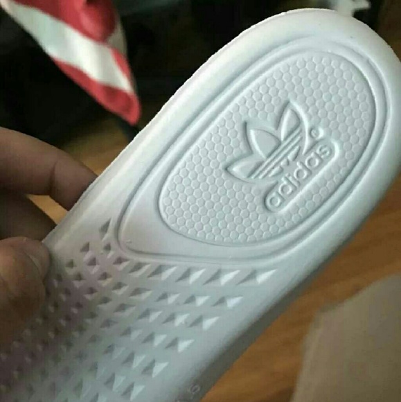 Yeezy boost v2 zebra 10.5 - Picture 3 of 4