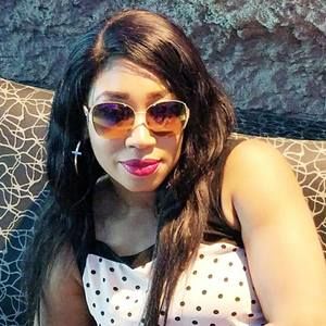 Meet your Posher, Vivian