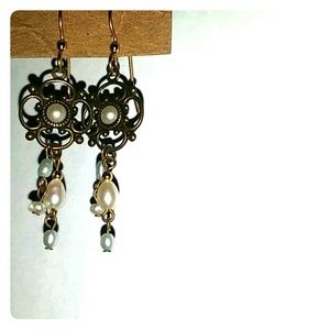 Beautiful peral Earings