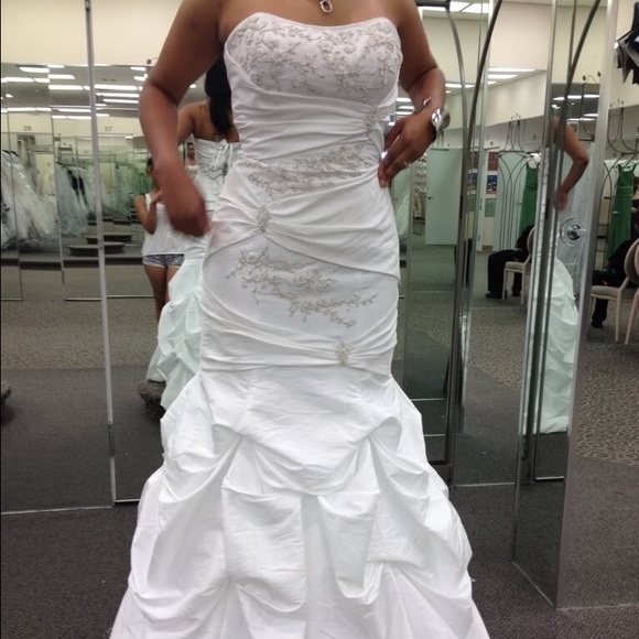 Wedding dress size 10 altered. - Picture 3 of 3