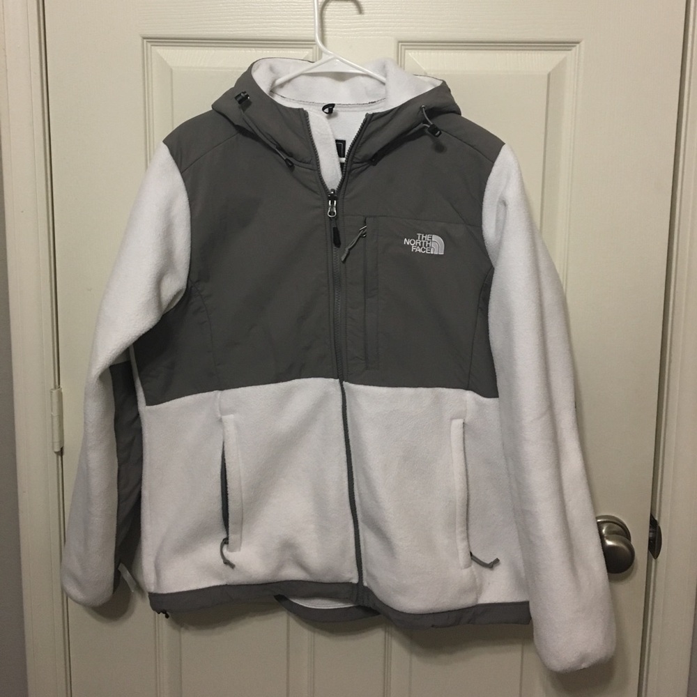 Size XL North Face Denali with Hood