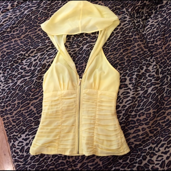 bebe Tops - Bebe bumblebee 🐝 yellow chiffon hooded tank XS