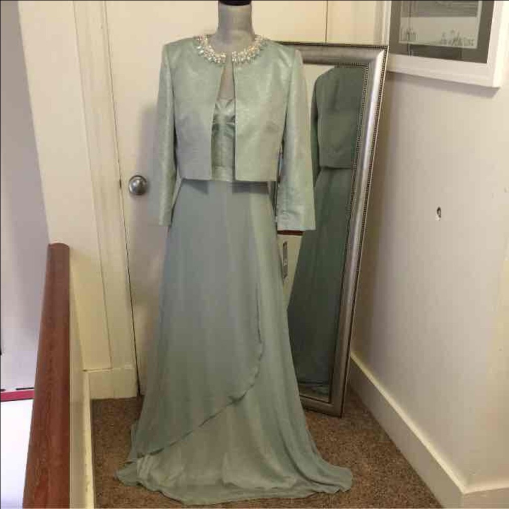 NWT TAHARI DRESS