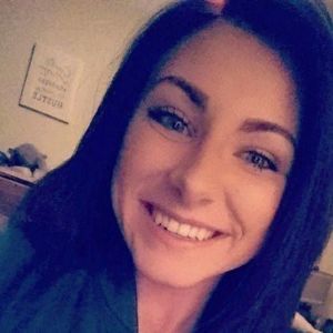 Meet your Posher, Caitlin