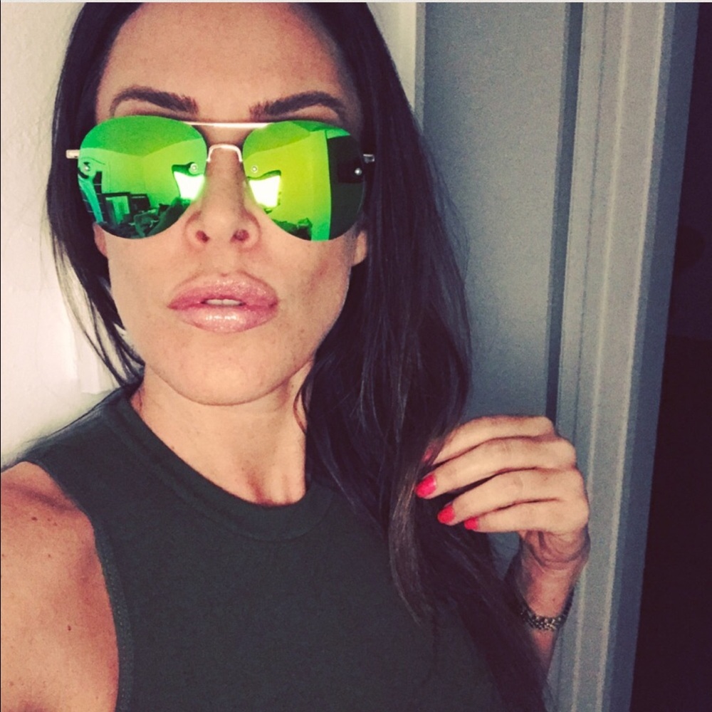 NEW | WOMENS REFLECTIVE AVIATORS GOLD FRAME - Picture 5 of 8