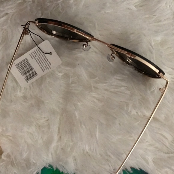 NEW | WOMENS REFLECTIVE AVIATORS GOLD FRAME - Picture 7 of 8