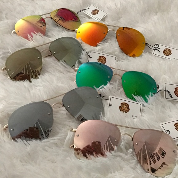 NEW | WOMENS REFLECTIVE AVIATORS GOLD FRAME - Picture 8 of 8