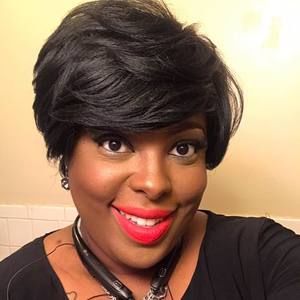 Meet your Posher, Candis