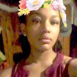 Meet your Posher, Adrianna