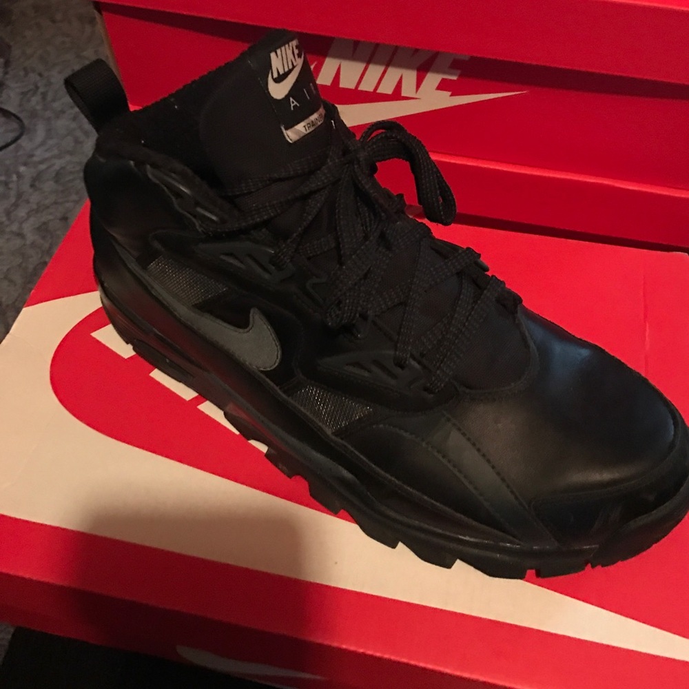 Bo Jackson boots