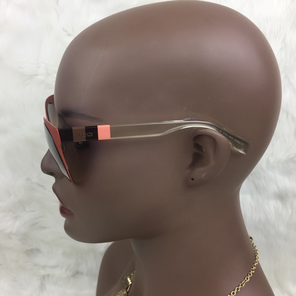 FENDI Round Cat-eye Sunglasses In Pink main image 5